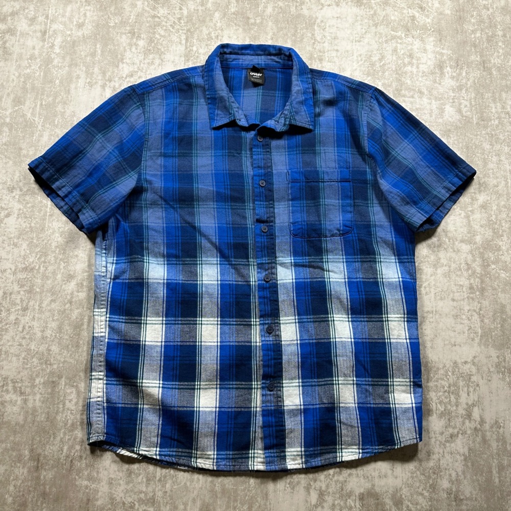 Oakley Button Down Shirt Mens Medium Blue Plaid Ombre Short Sleeve Y2K